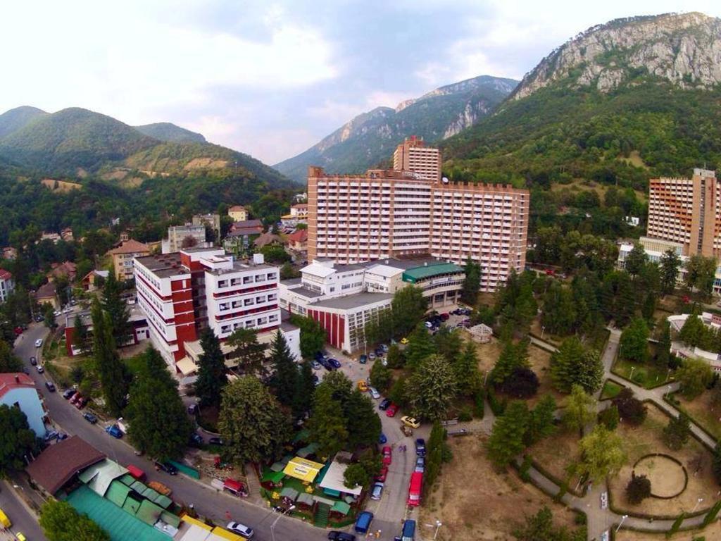 Dacia Hotel Baile Herculane Ngoại thất bức ảnh