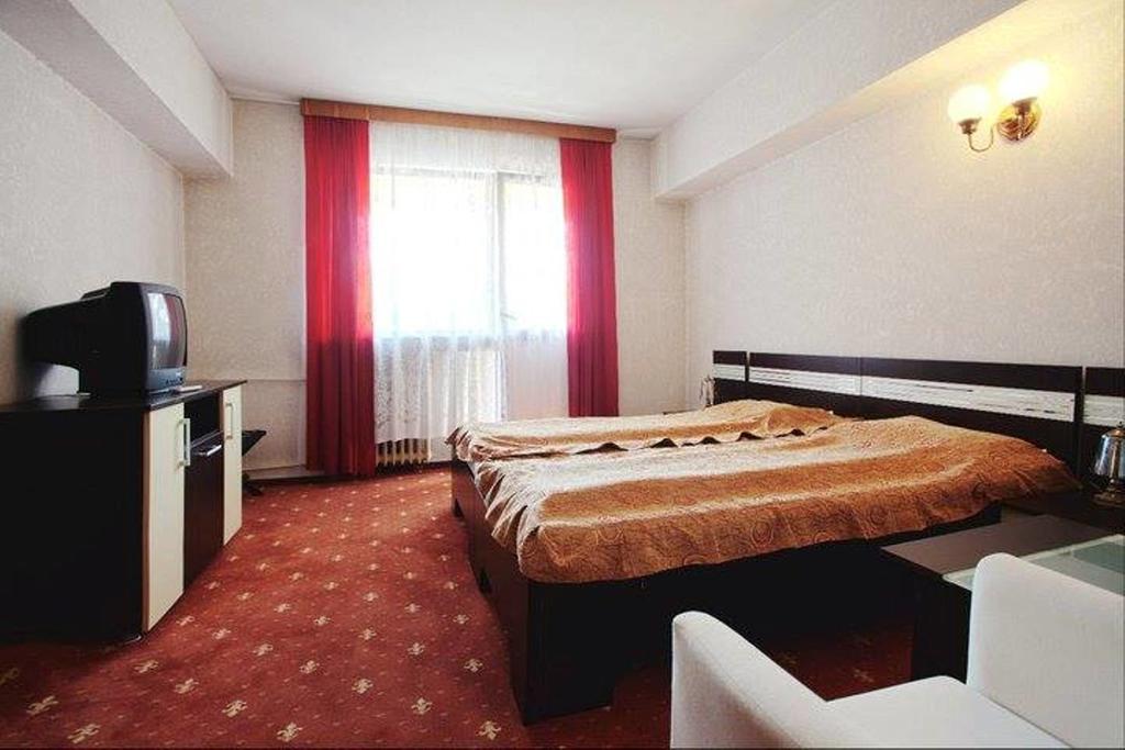 Dacia Hotel Baile Herculane Ngoại thất bức ảnh