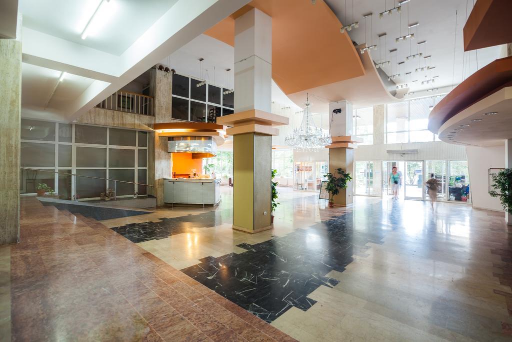 Dacia Hotel Baile Herculane Ngoại thất bức ảnh