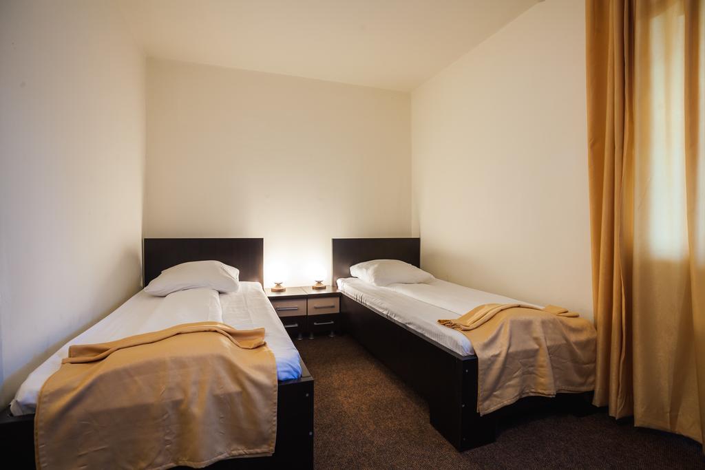 Dacia Hotel Baile Herculane Ngoại thất bức ảnh