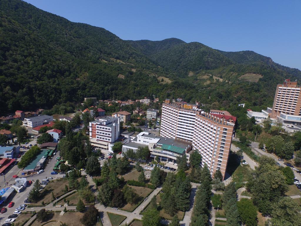 Dacia Hotel Baile Herculane Ngoại thất bức ảnh